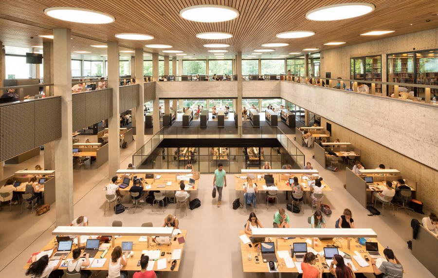 Schilderij August Willem van Voorden in het Rotterdamsch Leeskabinet