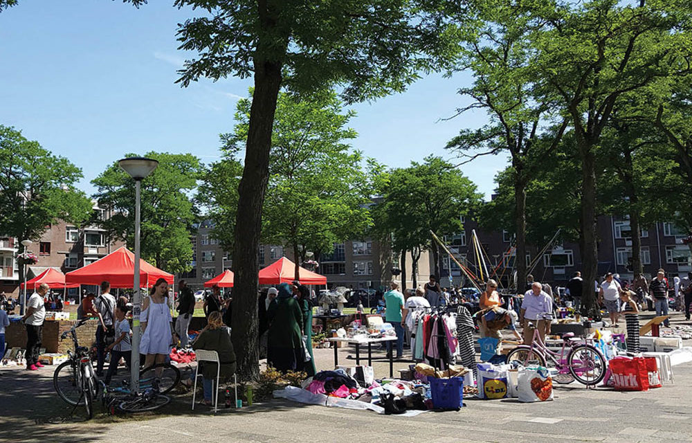 Kleedjesmarkt in Crooswijk met livemuziek!