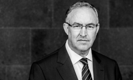 Burgemeester Aboutaleb behandeld aan schildklieraandoening
