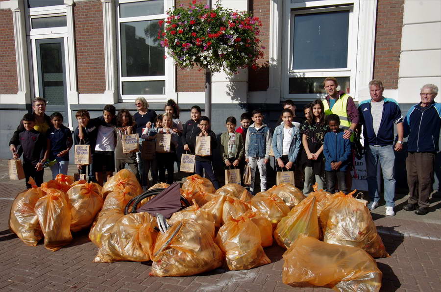 World Cleanup Day op Koeweide