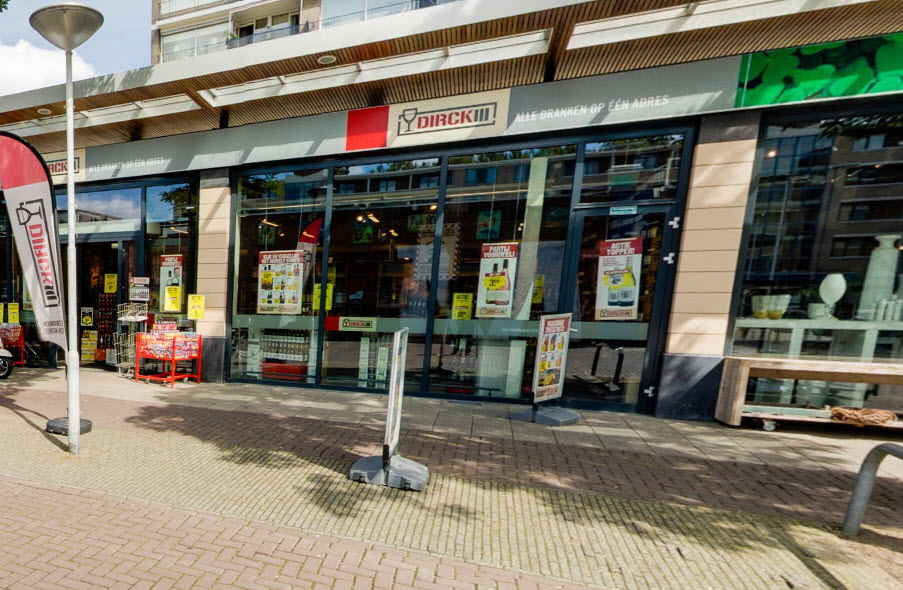 Jonge man met vuurwapen overvalt slijterij Marinus Bolkplein