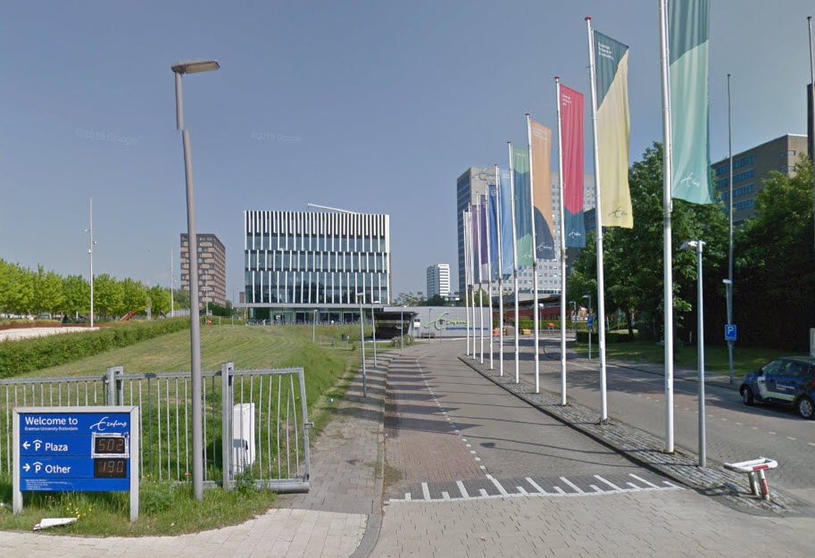 Scheur in constructie; universiteit sluit parkeergarage