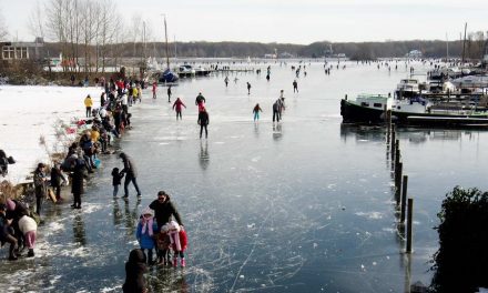 Op het ijs van de Kralingse Plas