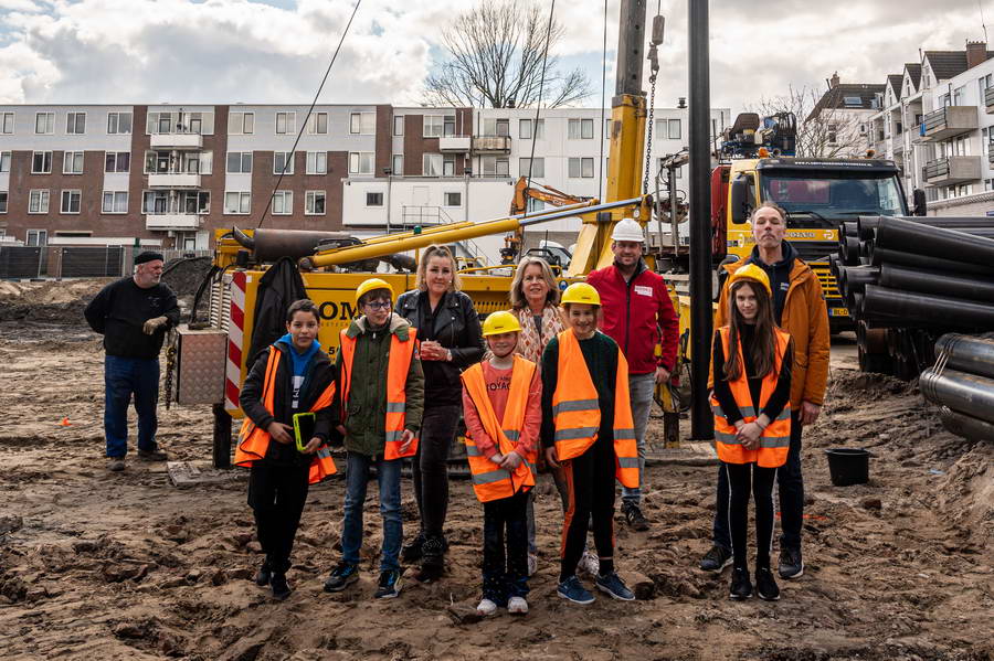 Nieuw schoolgebouw op oud fundament