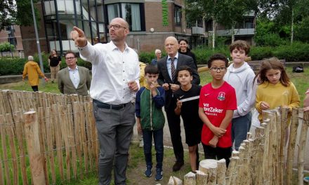 Opening speeltuin in Park de Nieuwe Plantage