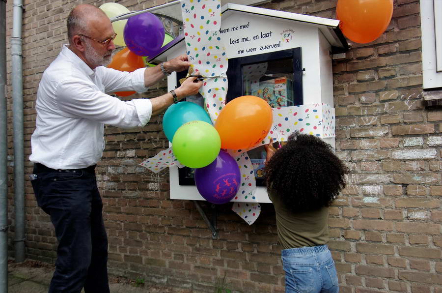 Zwerfboekkasten voor de Bavokring