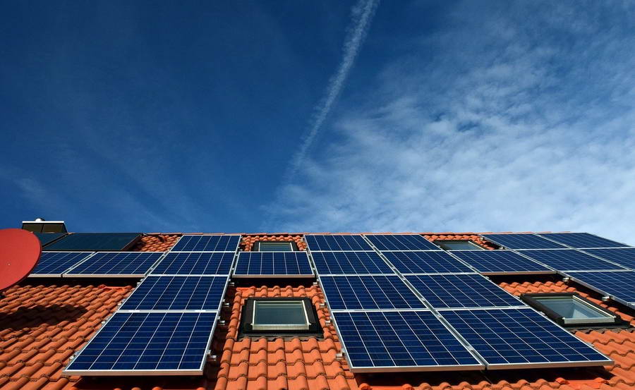 Rotterdam de meeste zonnepanelen van de grootste steden