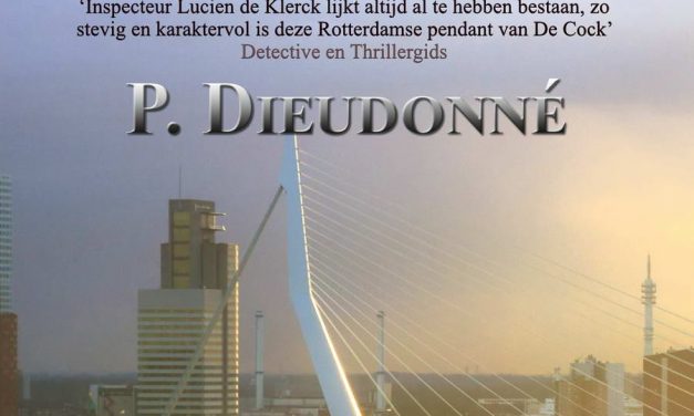 Nieuwe detective “Rotterdamse Baantjer” opgedragen aan politie