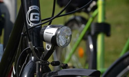 Goed verlicht op de fiets, logisch toch?