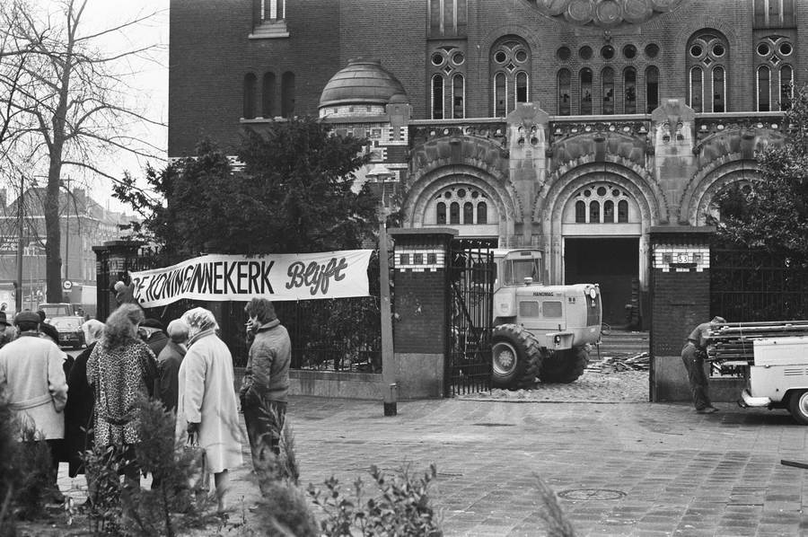 Herinneringen aan de mooiste gesloopte kerk van Nederland: de Koninginnekerk in Crooswijk