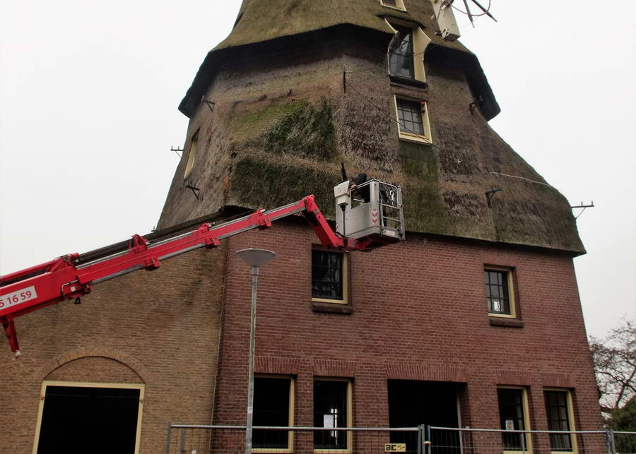 Buitenkruier met balie