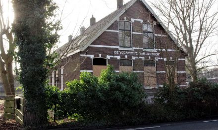 Presentatie boekje over boerderij de Voorhoeve van Muyden