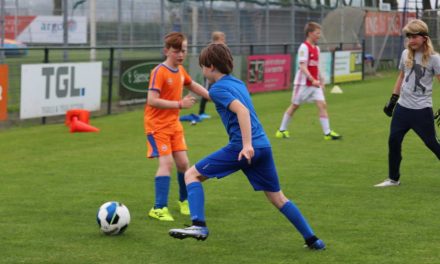 Sportieve jeugdvoetbaldagen op het complex van PPSC