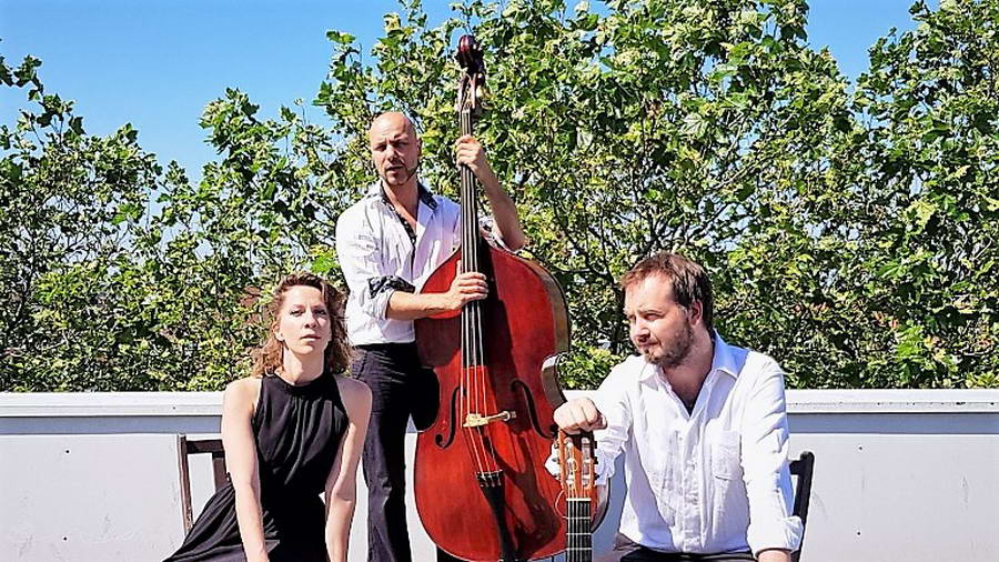 Alma Mía speelt in de Botanische Tuin Kralingen