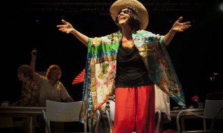 Ontdek je theatertalenten bij de gratis theatercursus voor 60-plussers in Huis van de Wijk Het Lage Land