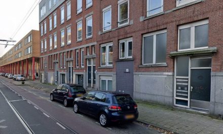 Sloopwoning in Crooswijk heeft warme huiskamer