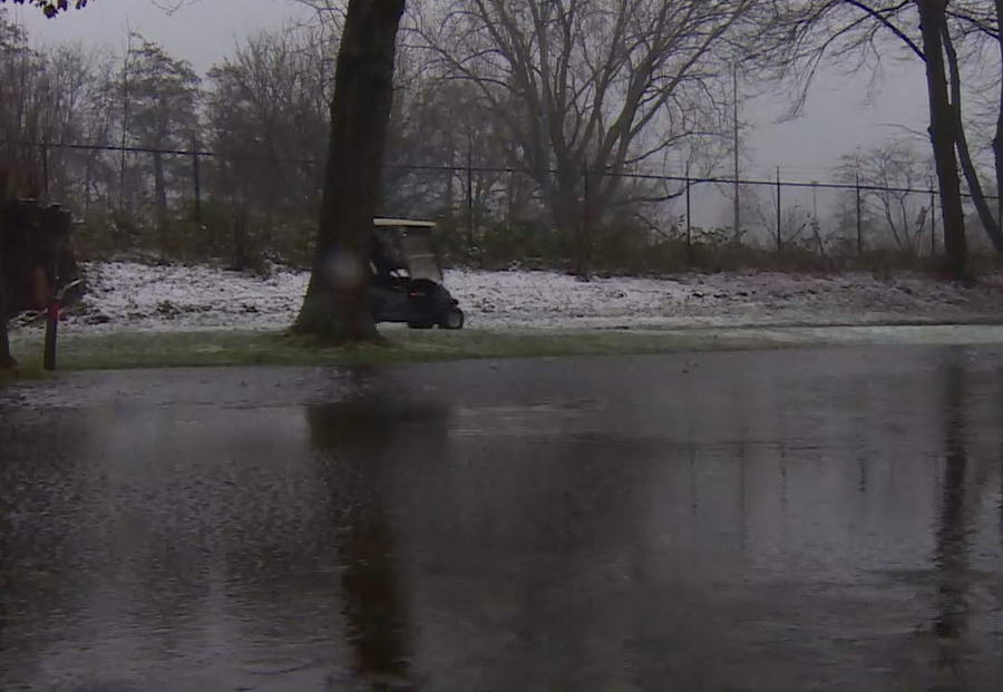 Golfbaan Kralingen staat onder water