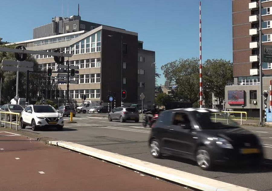 6 jaar cel en tbs voor doodrijden bejaard stel Maasboulevard