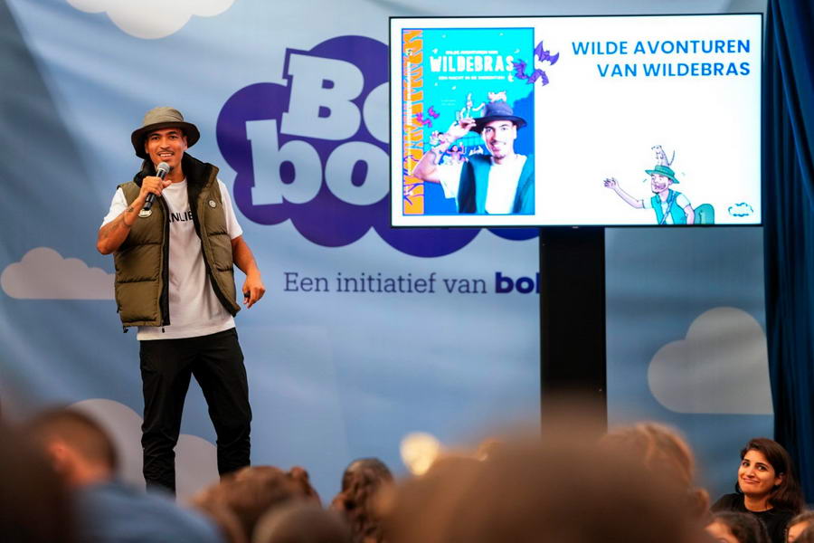 Op de Oscar Romeroschool is lezen belangrijk!