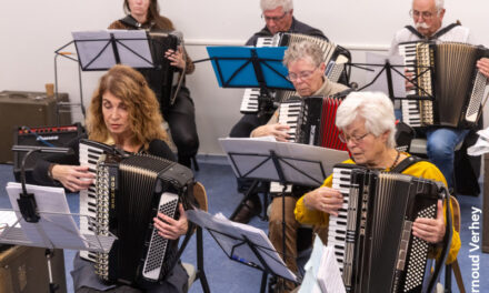 Muzikaal kerstcadeau voor ouderen in Kralingen