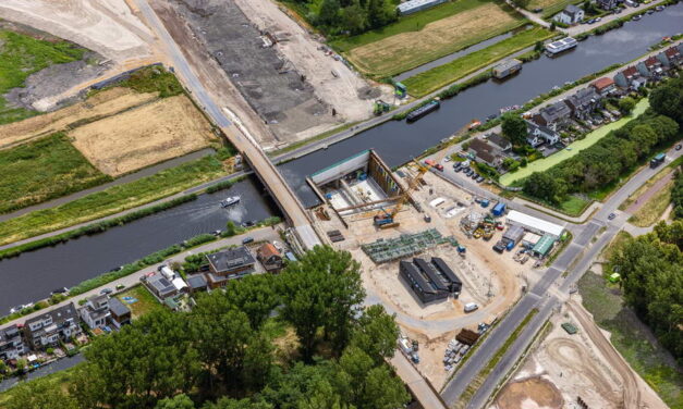 De Rottemerentunnel ligt, rivier de Rotte weer volledig bevaarbaar