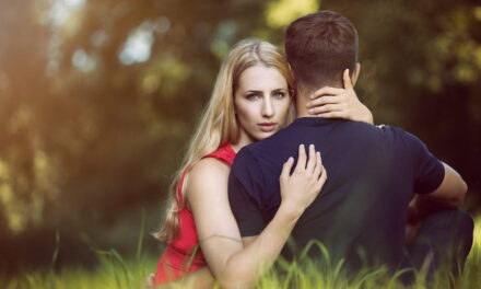 Gaslighting en Narcisme: Hoe Herken Je de Signalen in Je Dagelijks Leven?