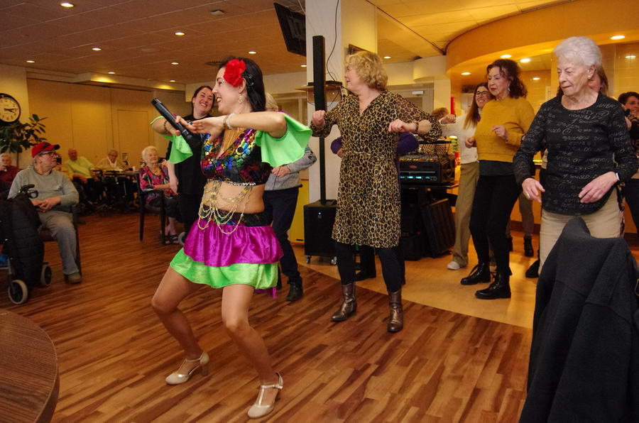 Nieuwjaarsborrel met Los del Sol in Hoppesteyn