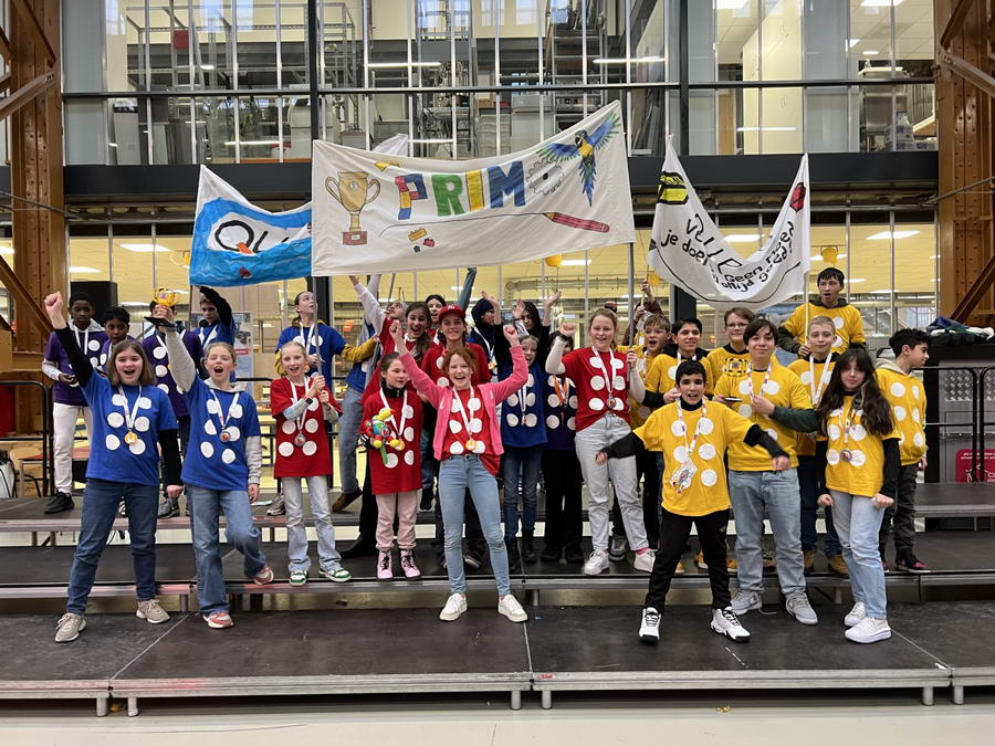 Leerlingen van het Libanon Lyceum door naar landelijke finale van internationale robotica wedstrijd FIRST LEGO League