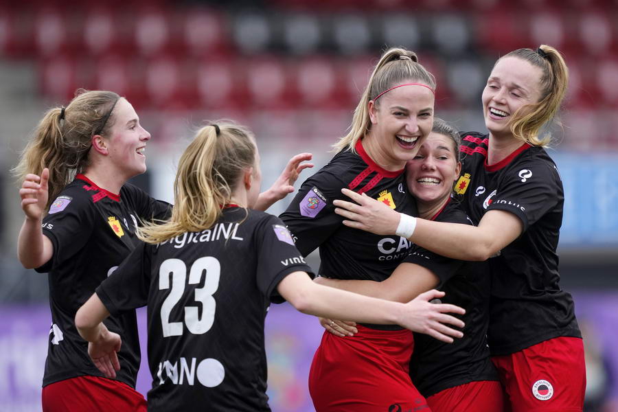 Kom op 24 maart naar de thuiswedstrijd van Excelsior Vrouwen tegen FC Utrecht