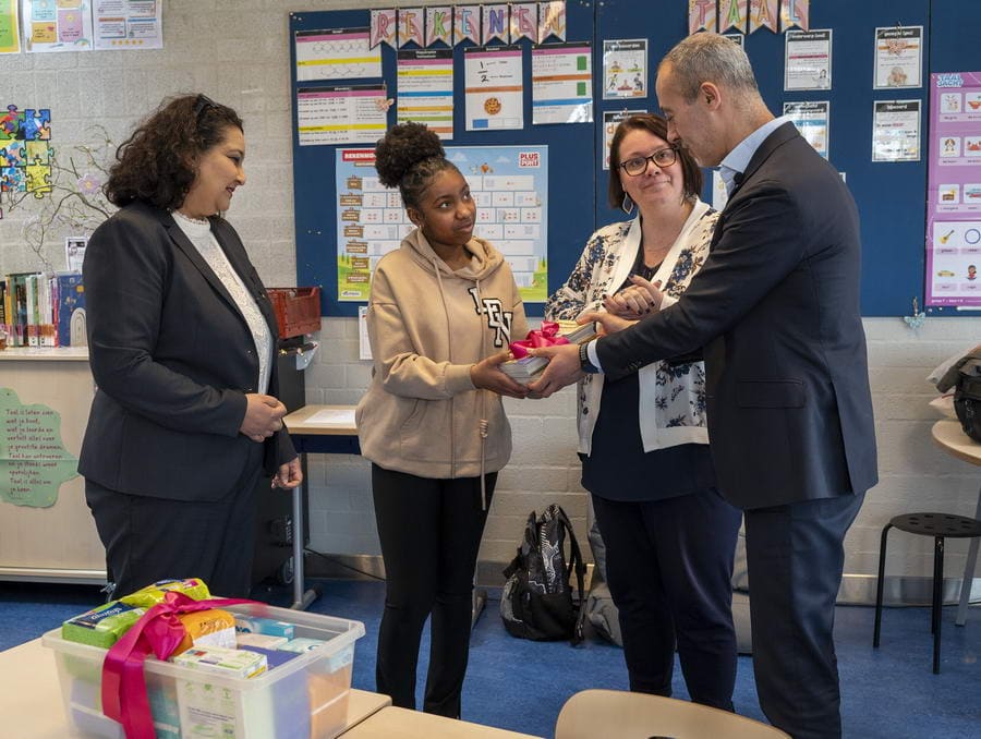Rotterdam biedt gratis menstruatieproducten op scholen