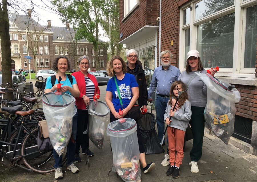 ‘Opschoon-uurtje in ons buurtje’ in Kralingen-West