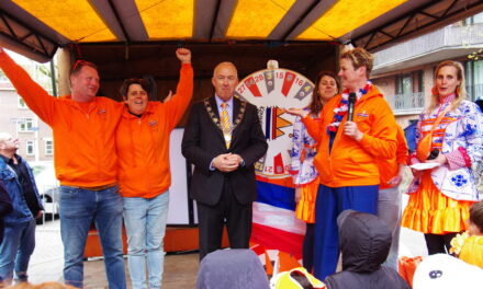 Koningsdag in Crooswijk: we zijn niet bang voor een beetje regen