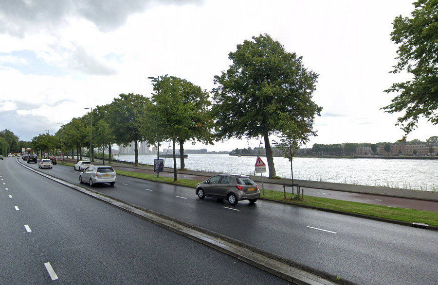 Rhijnspoorkade bij Maasboulevard krijgt slagbomen om straatracers te weren
