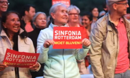 Sinfonia! Rotterdam! Moet! Blijven!