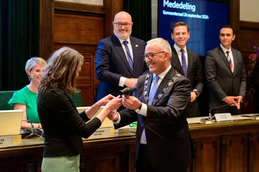 Gemeenteraad van Rotterdam neemt afscheid van burgemeester Ahmed Aboutaleb
