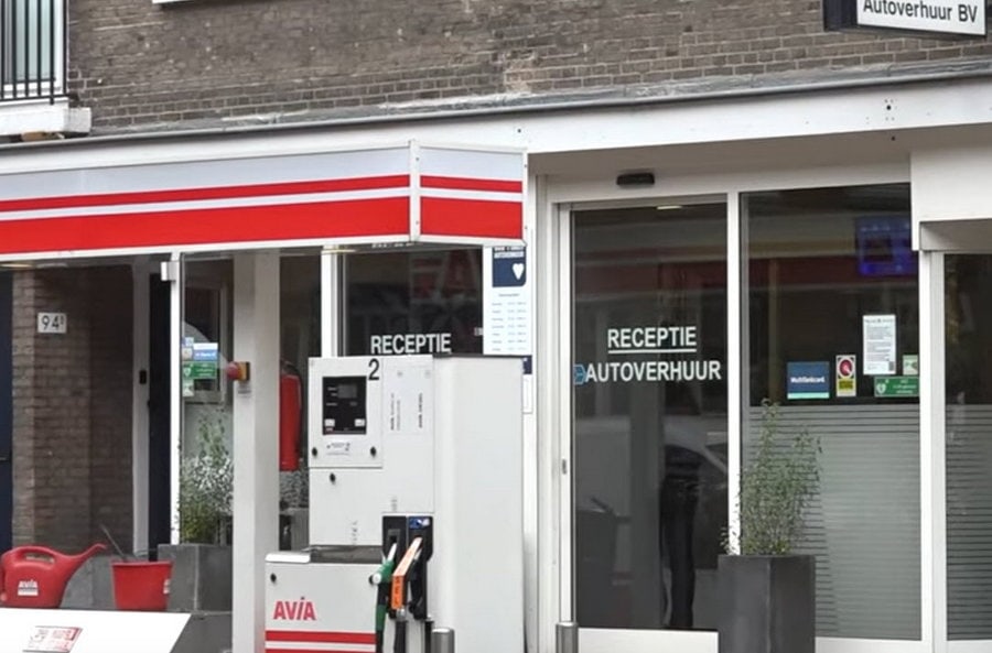 Autoverhuurbedrijf Van ’t Hart verlaat Kralingen na 62 jaar