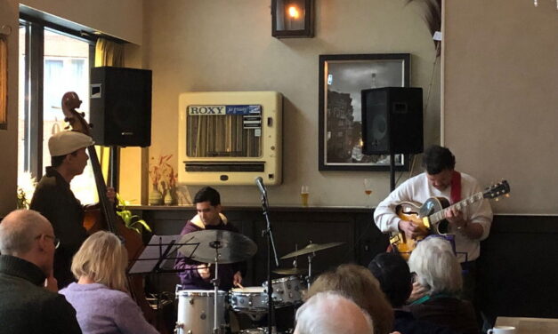 Jazz in Crooswijks Café Eden