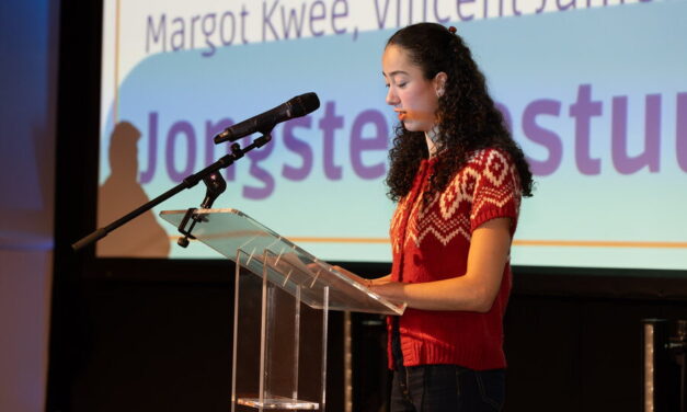 Volg jij Jeugdbestuurder Shifra Loman op?