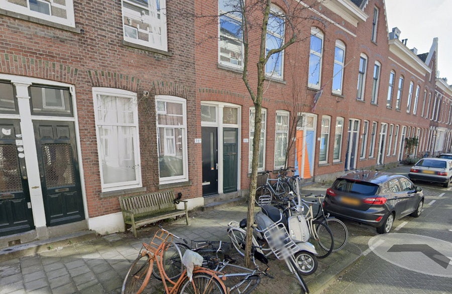 Sinkhole door gesprongen leiding in Aegidiusstraat