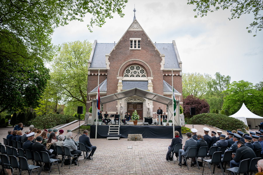 Uitnodiging herdenkingsbijeenkomst Algemene Begraafplaats Crooswijk