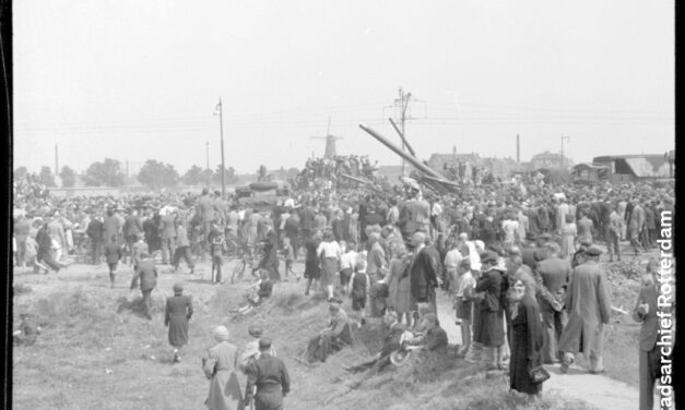 Herdenkingswandelingen door Crooswijk
