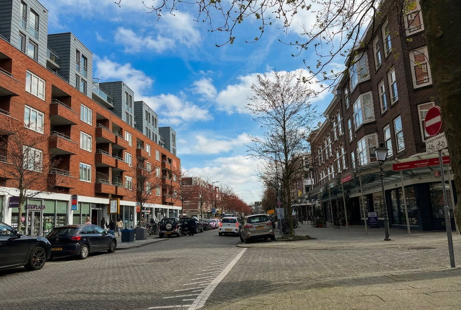 Geldtransportauto in de Lusthofstraat overvallen